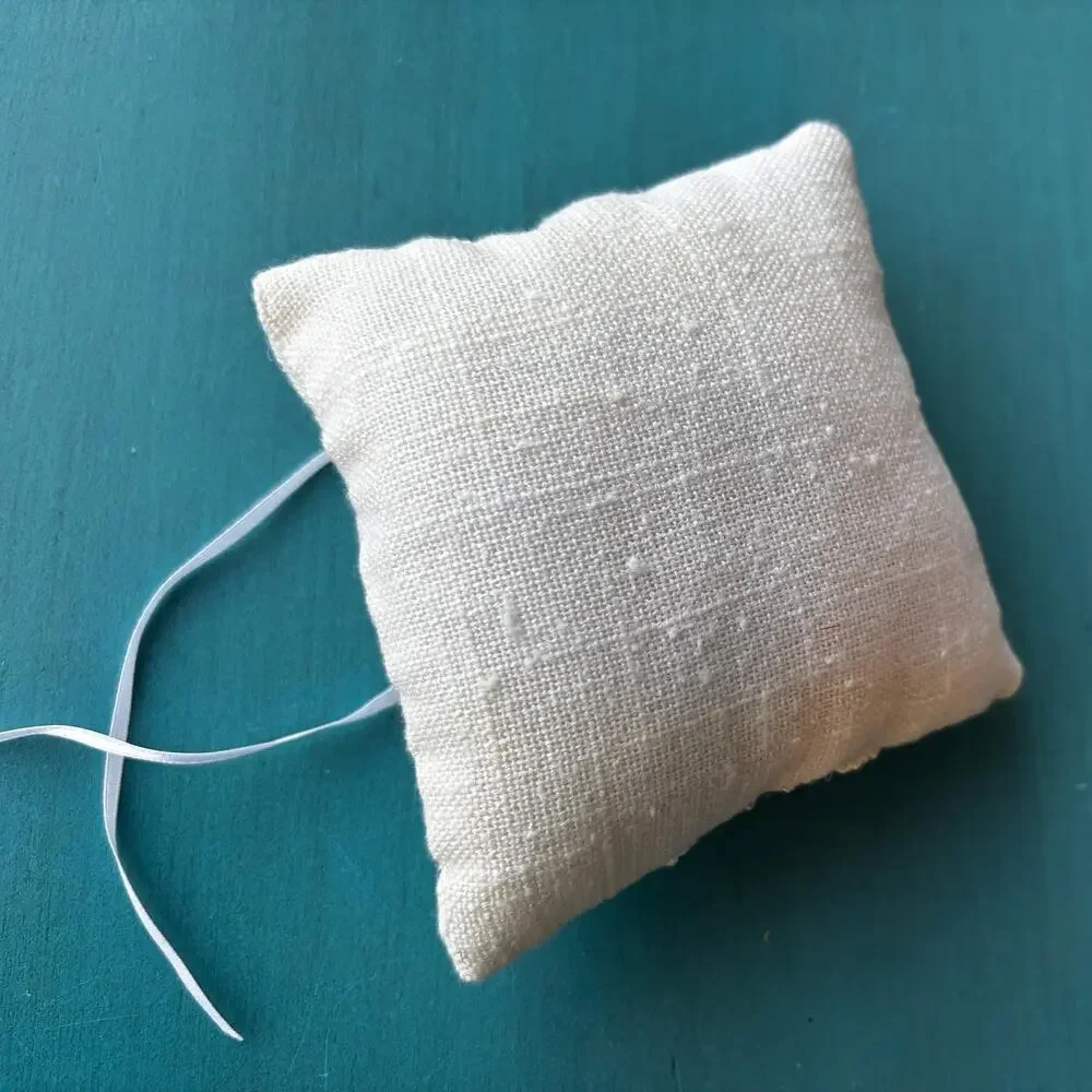 Handmade Ring Bearer Pillow: Lace Wedding Ring Cushion